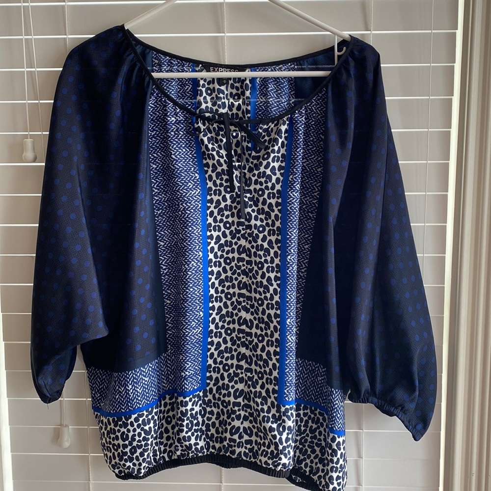 Ladies Medium Express Blouse